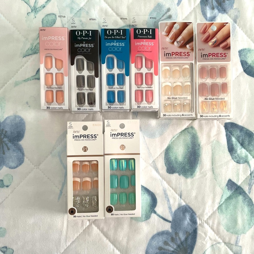 KISS and Impress press on manicures. Short Length (new and sealed)